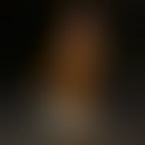 Facetune_06-12-2023-22-14-57.jpg