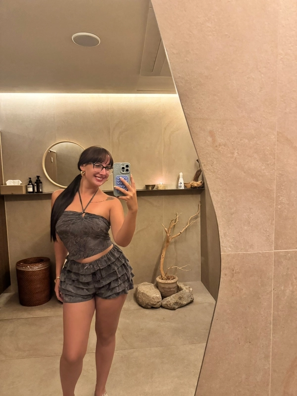 0ad8f117-71e8-4d8d-8ed5-12bc87b36f84.jpg