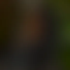 Facetune_05-07-2024-13-30-31.jpg